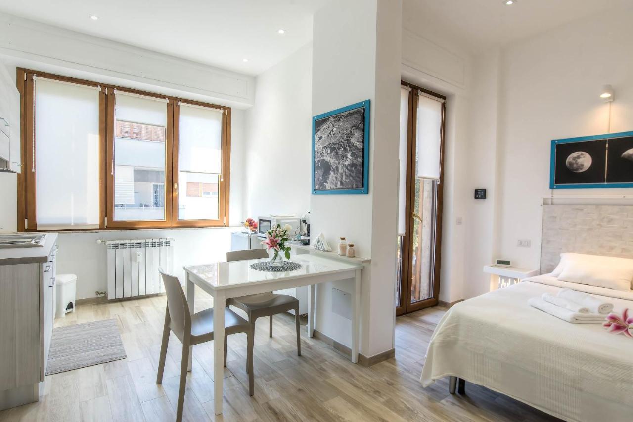 Appartamenti Luna E Sole โรม ภายนอก รูปภาพ